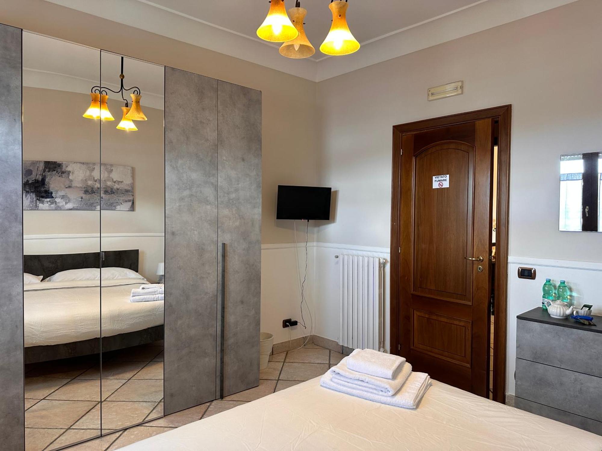 Palazzo Excelsus Hotell Terzigno Rom bilde
